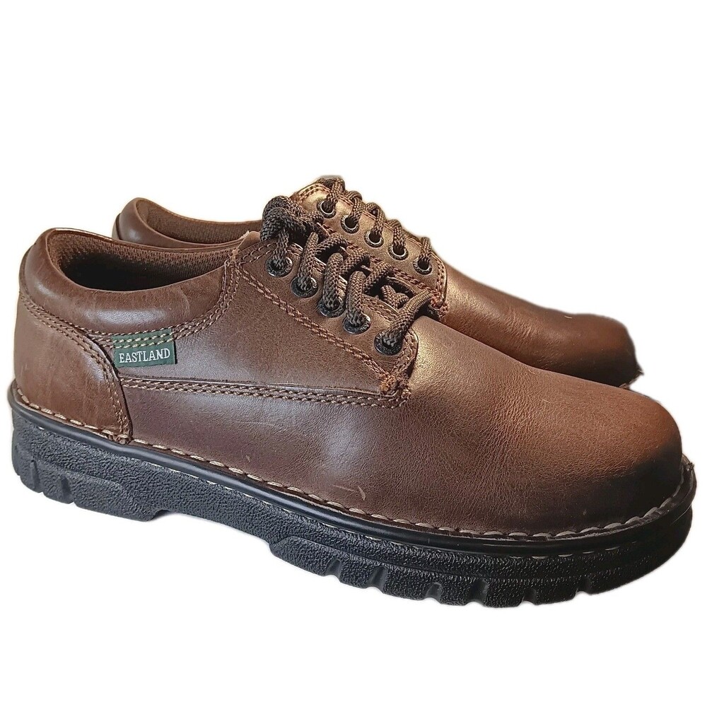 NWOB Classic Brown Leather EASTLAND Utilitarian Preppy Go Lucky Oxford Shoe 8.5M